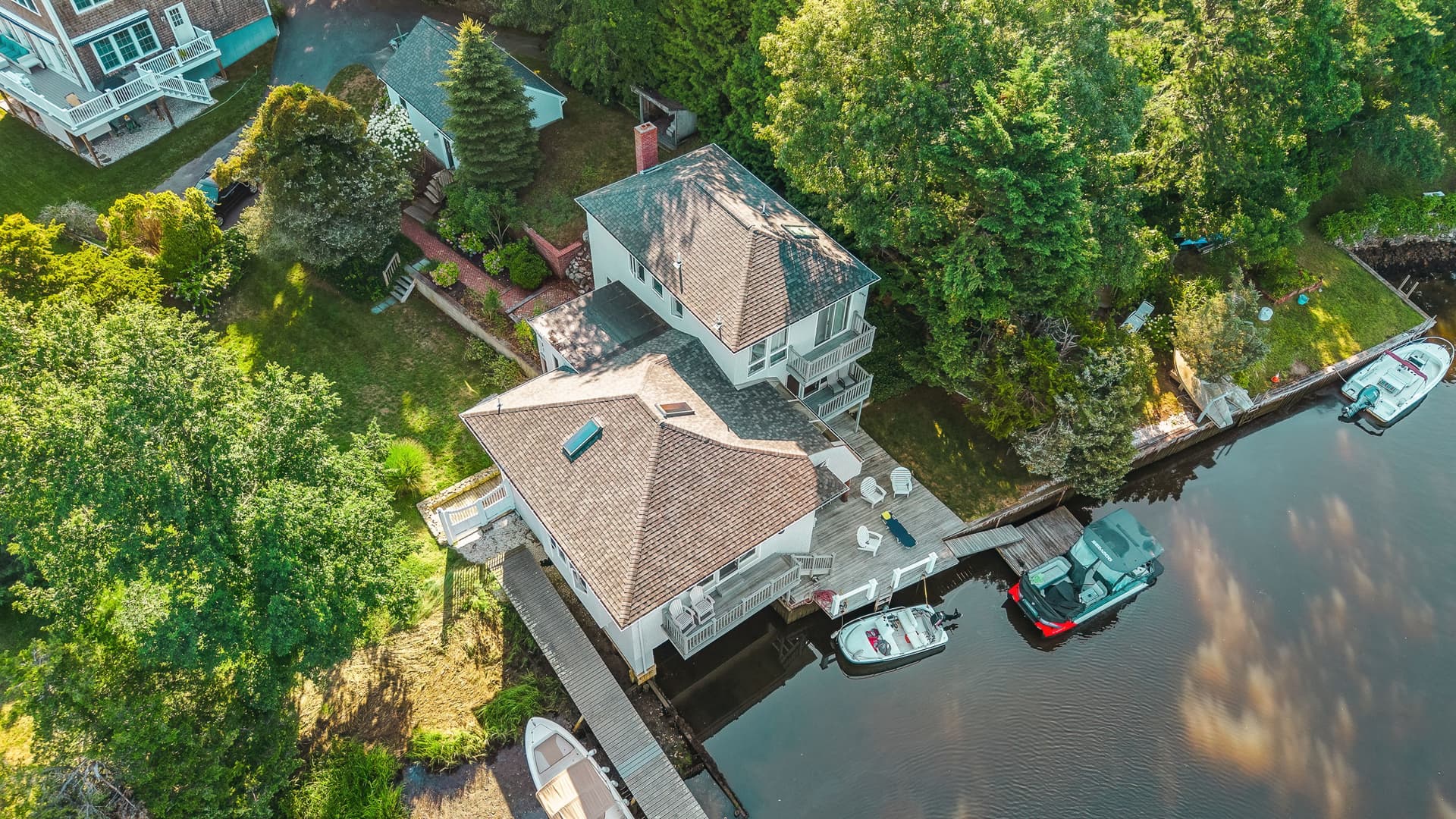 CertainTeed Landmark PRO Roof Replacement on a Centerville Waterfront Home image