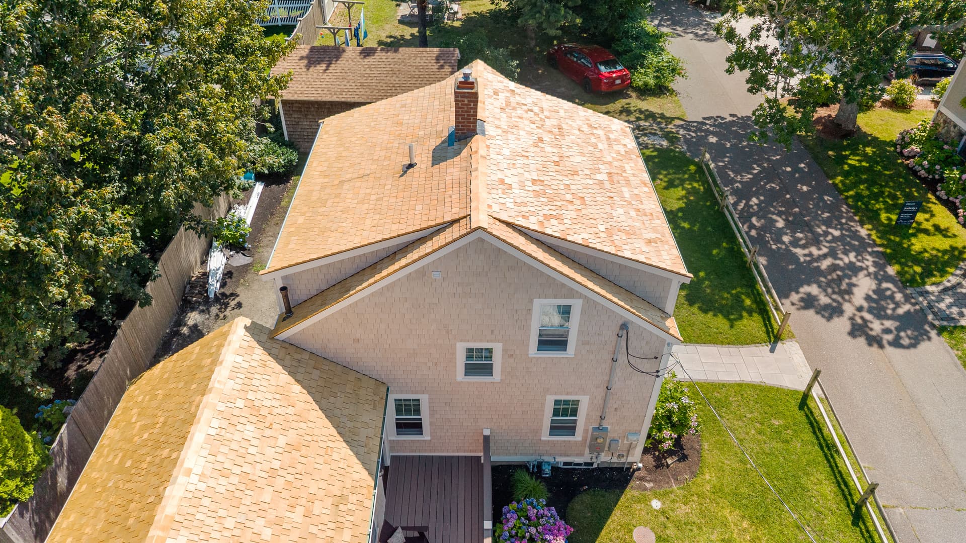 Gallery photos for Alaskan Yellow Cedar Roof on Cape Cod That Ages Like Fine Wood: Image #1